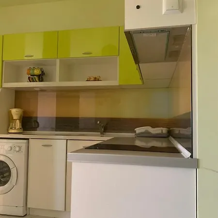 Dilianas Apart 1