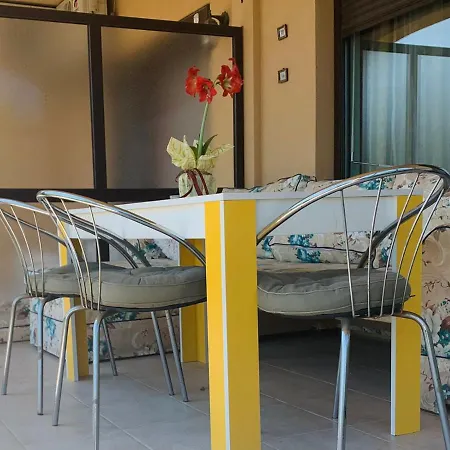 Dilianas Apart 1 Apartamento *