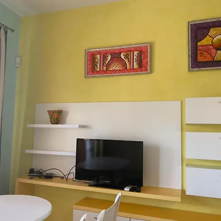 Dilianas Apart 1 Apartamento *