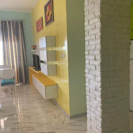 Dilianas Apart 1 Apartamento